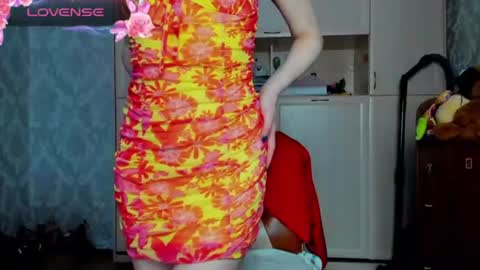 Elise online show from 06.15.26