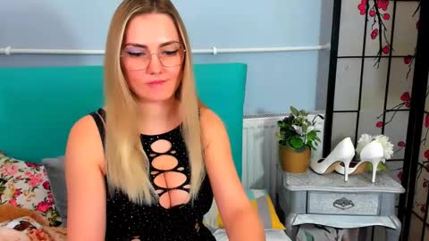 Elise online show from 12.03.24