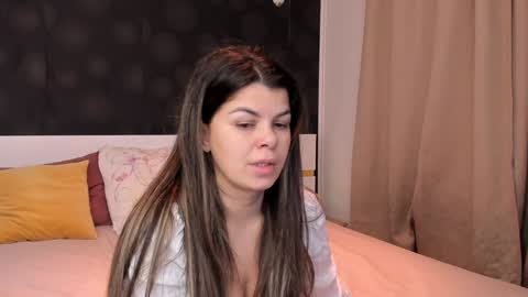 Snapshot of elisetyler89 chatting on 12.15.24 Elly online show from 12.15.24