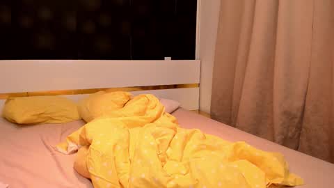 Elly online show from 02.12.26