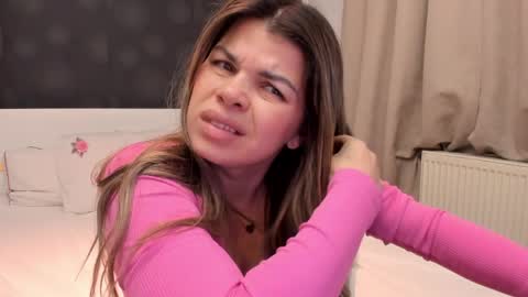 Elly online show from 03.30.26