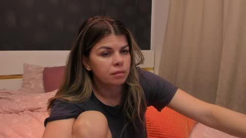 Elly online show from 04.07.26