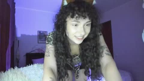 Snapshot of elisskriter chatting on 07.28.26 Eliss online show from 07.28.26