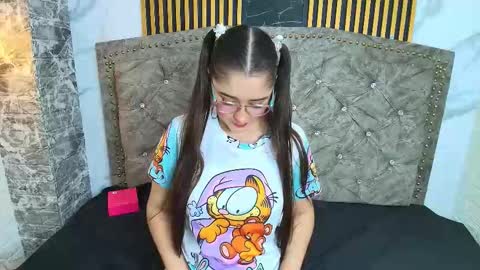 elisvega online show from 02.13.26