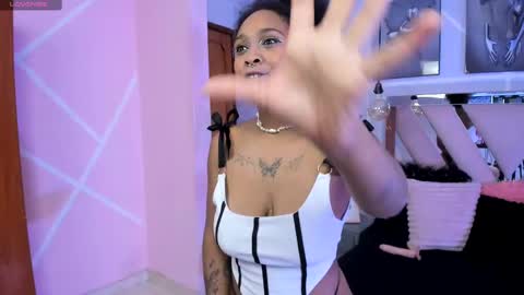 elit noa online show from 02.27.25