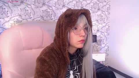 Snapshot of eliza_gh chatting on 09.26.25 Eliza online show from 09.26.25