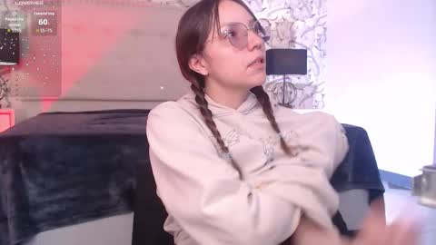 Snapshot of eliza_gh chatting on 10.14.25 Eliza online show from 10.14.25