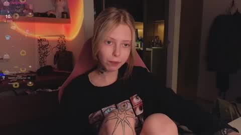 Elizabeth online show from 12.03.25