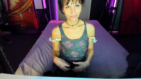 Snapshot of elizabe_th chatting on 01.30.25 Elizabethangel online show from 01.30.25