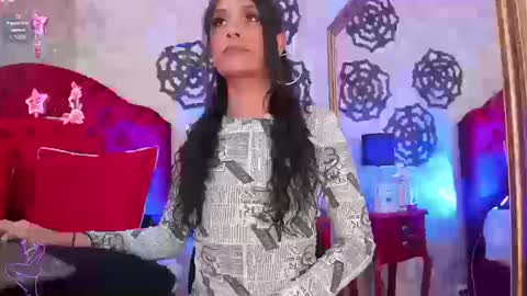 Snapshot of elizabet_taylor_ chatting on 10.18.25 Elizabet Taylor online show from 10.18.25