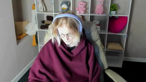 Elizabeth online show from 12.19.25