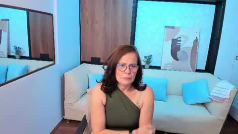 Snapshot of elizabeth_muse chatting on 07.13.26 Elizabeth online show from 07.13.26