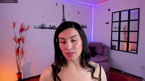 Snapshot of elizabeth_taylor_b chatting on 02.21.25 Elizabeth online show from 02.21.25