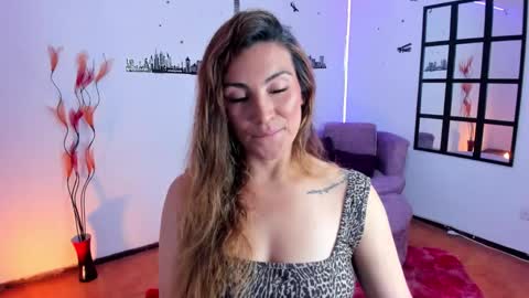 Snapshot of elizabeth_taylor_b chatting on 12.03.25 Elizabeth online show from 12.03.25