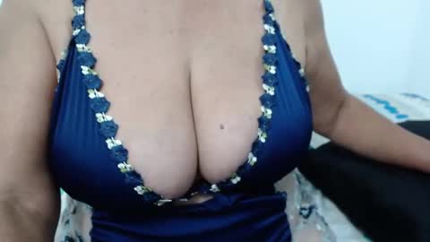 ElizabethMiler online show from 05.25.26