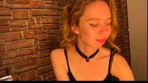 Snapshot of elizastorm chatting on 06.26.26 Eliza online show from 06.26.26
