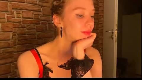 Snapshot of elizastorm chatting on 07.05.26 Eliza online show from 07.05.26