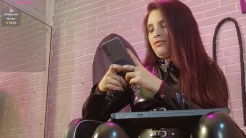 Snapshot of elizatex chatting on 09.12.25 online show from 09.12.25