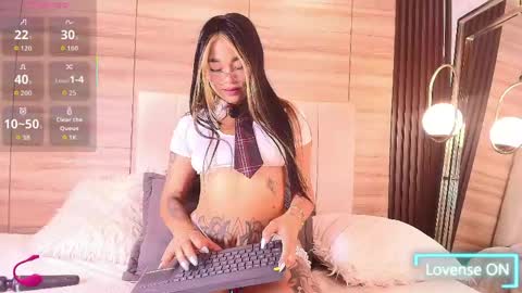 Snapshot of elizbeth_777 chatting on 05.30.26 elizbeth_777 online show from 05.30.26
