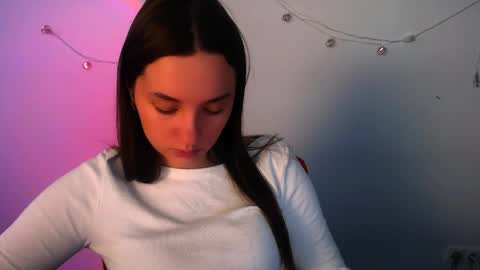 Snapshot of elizsun chatting on 04.18.26 elizsun online show from 04.18.26