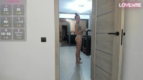 Eliz                               online show from 09.24.25