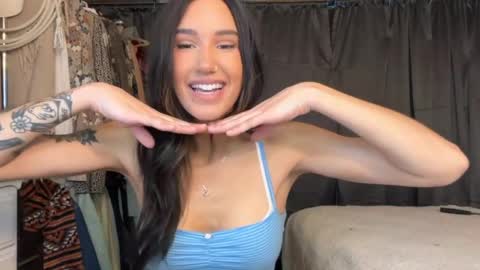 Snapshot of ella2sweet chatting on 03.26.26 Ella online show from 03.26.26