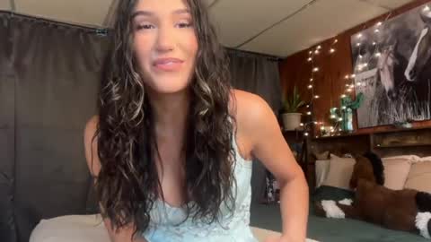 Snapshot of ella2sweet chatting on 05.12.26 Ella online show from 05.12.26
