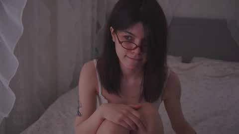 Snapshot of ella_3lla chatting on 03.01.26 ella_3lla online show from 03.01.26