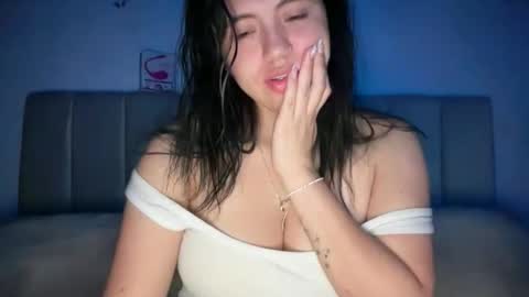 Snapshot of ella_aq chatting on 12.02.25 Ella online show from 12.02.25