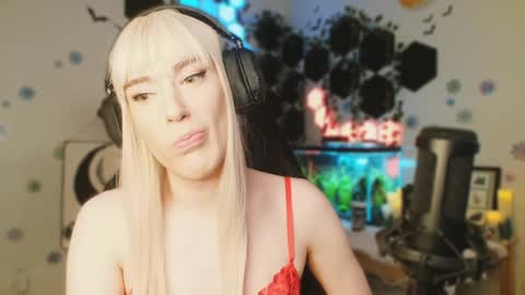 Ella Ecstasy online show from 02.04.25