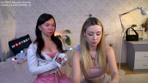 Snapshot of ella_knockers_xl chatting on 12.08.24 Ella NEXT STREAM 21 november online show from 12.08.24