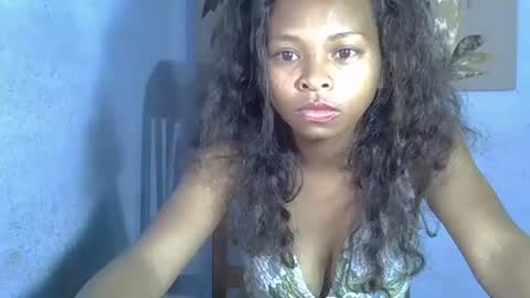 Snapshot of ella_kusih chatting on 01.19.26 Kusih online show from 01.19.26