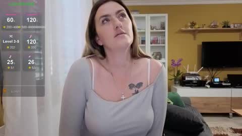 Snapshot of ella_max_live chatting on 10.30.25 Ella Max online show from 10.30.25