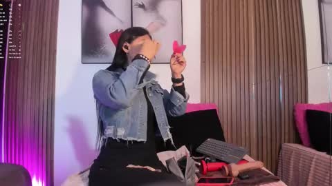 ella rouse online show from 09.18.25