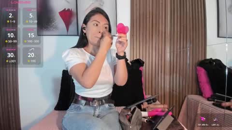 ella rouse online show from 10.17.25