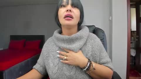 Ella online show from 10.20.25