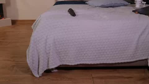 Snapshot of ella_twinkle chatting on 01.24.25 Ella online show from 01.24.25