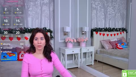 Snapshot of ellaander chatting on 02.08.25 Ella online show from 02.08.25