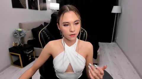 ellacurtis online show from 02.20.26