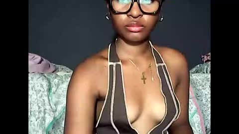 ellah245 online show from 05.22.26
