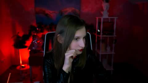 Snapshot of ellahorton chatting on 01.08.26 Ella online show from 01.08.26