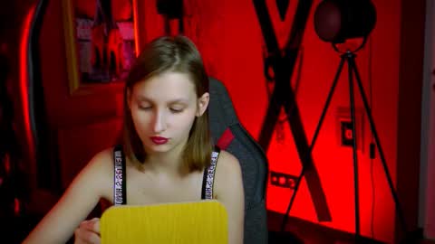 Ella online show from 03.19.26