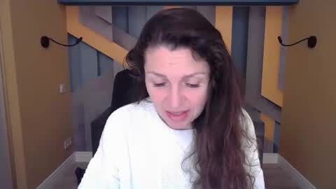 EllaLongs online show from 02.04.26