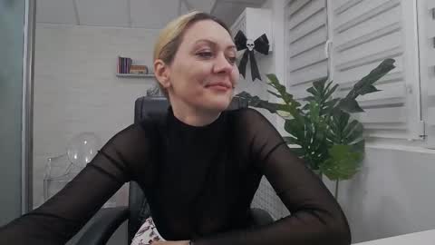 Snapshot of ellamilf chatting on 10.19.25 online show from 10.19.25