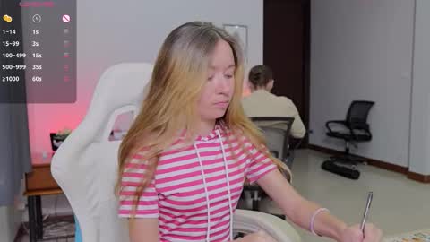 Snapshot of ellcrys chatting on 10.07.25 im Elsa lets go Subscribe to my OF and Youtube -35 online show from 10.07.25