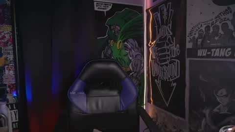 follow me on instagram .    online show from 04.10.26