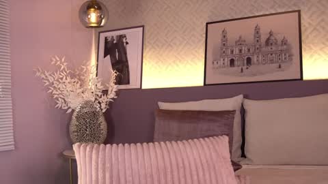 Elle Diane online show from 01.21.25