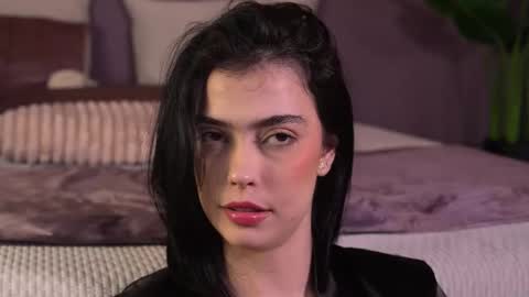 Elle Diane online show from 02.17.25