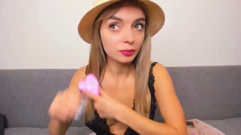 ellen_flow online show from 03.09.25