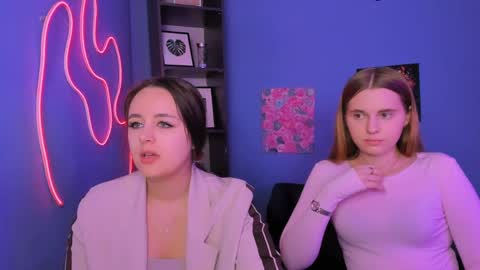 Snapshot of elli_ashley chatting on 03.31.26 Ashley online show from 03.31.26